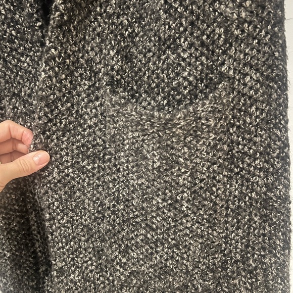Women's Grey Long knit sweater - Picture 7 of 9